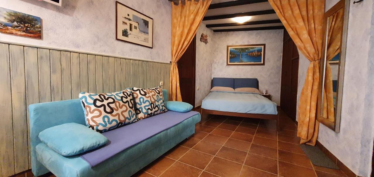 Studio Apartment Grisia Rovinj Exterior photo
